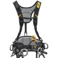 Mise en contexte du harnais de torse pour baudrier SEQUOIA de Petzl