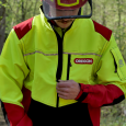 Utilisation de la veste de travail sans manches Protect Pro rouge & jaune de Oregon
