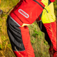 Zoom sur le pantalon de travail anticoupure de classe 1 Protect Pro rouge & jaune de Oregon